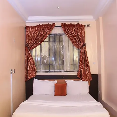 Chantella Suites Ikeja Exterior photo