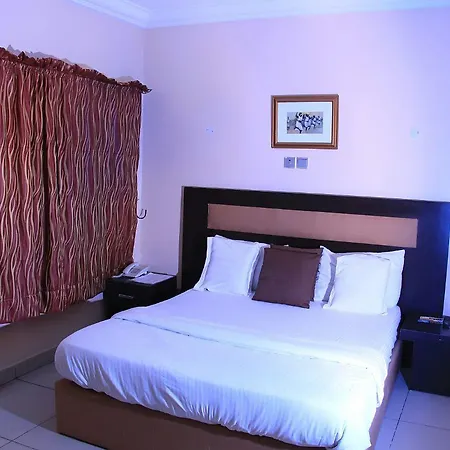 Chantella Suites Ikeja Exterior photo
